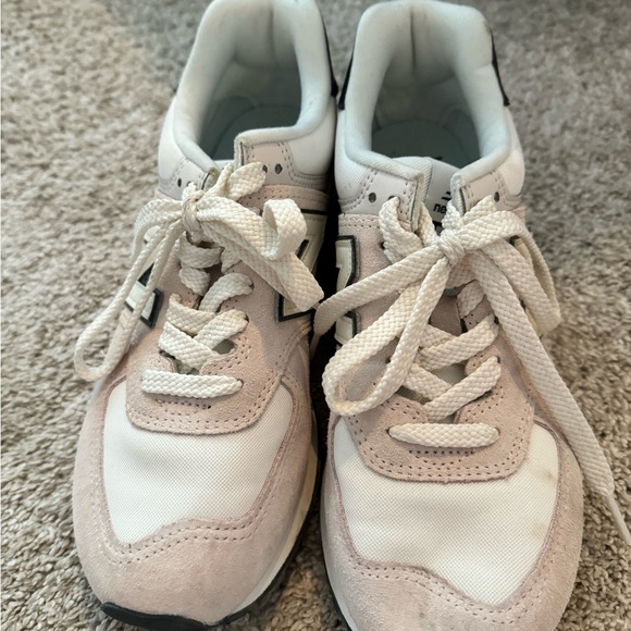 New balance sneakers - Picture 2 of 4